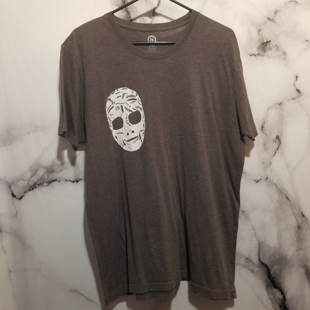 TWENTY8DEGREES Hockey Mask T Shirt